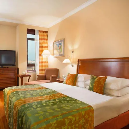 Western Premier Astoria 4*